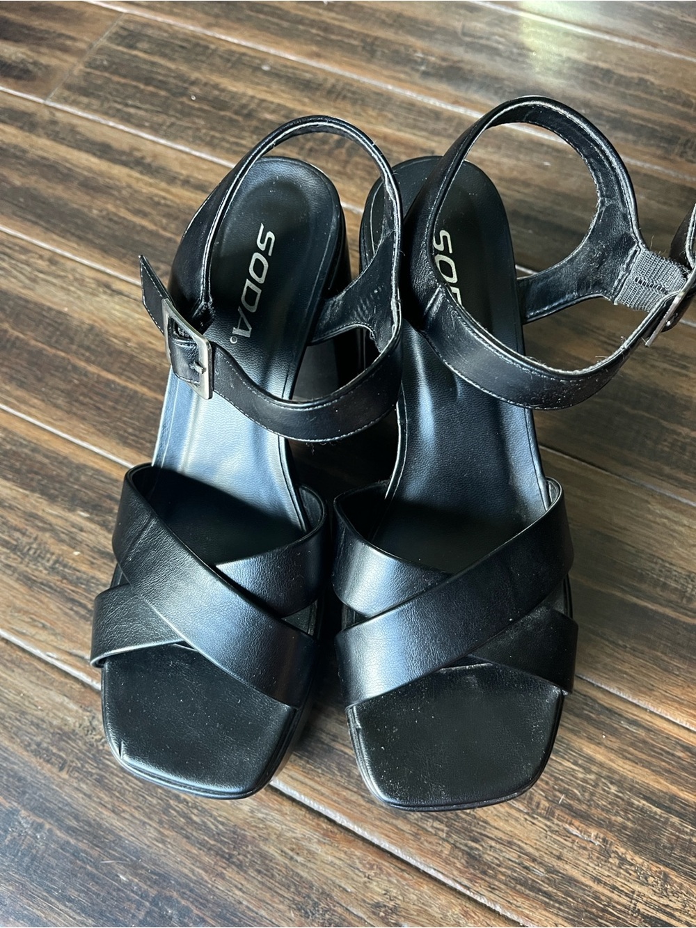 Soda Platforms - Picture 2 of 9
